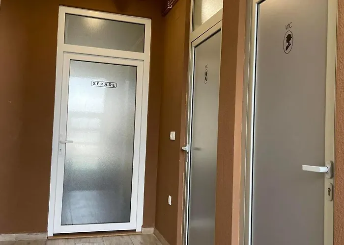 Alojamento de Acomodação e Pequeno-almoço Pansion Lapam