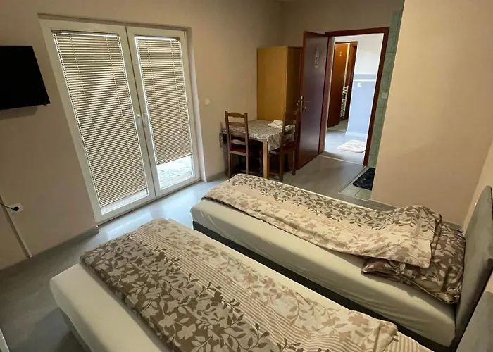 Pansion Lapam Alojamento de Acomodação e Pequeno-almoço *